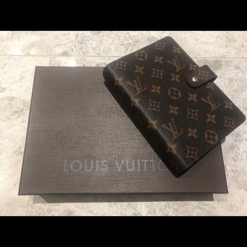 LOUIS VUITTON MM AGENDA LV